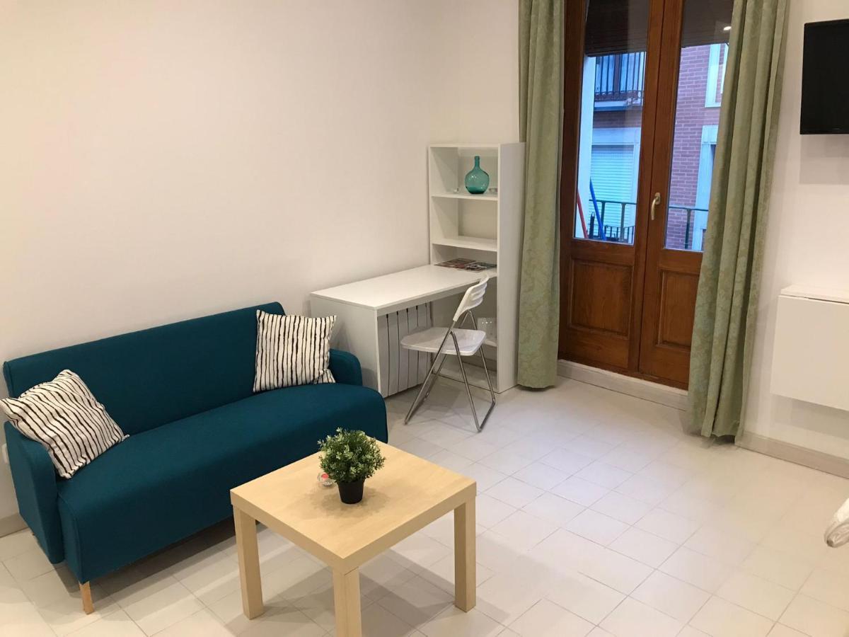 Un Genial Estudio En El Barrio Las Cortes Madri Exterior foto