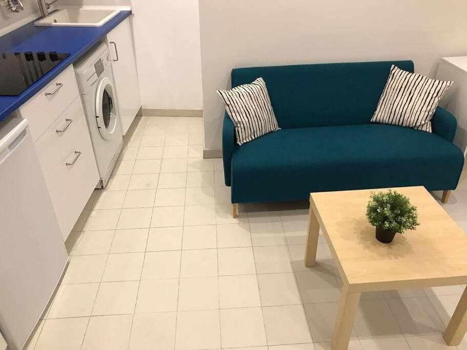 Un Genial Estudio En El Barrio Las Cortes Madri Exterior foto